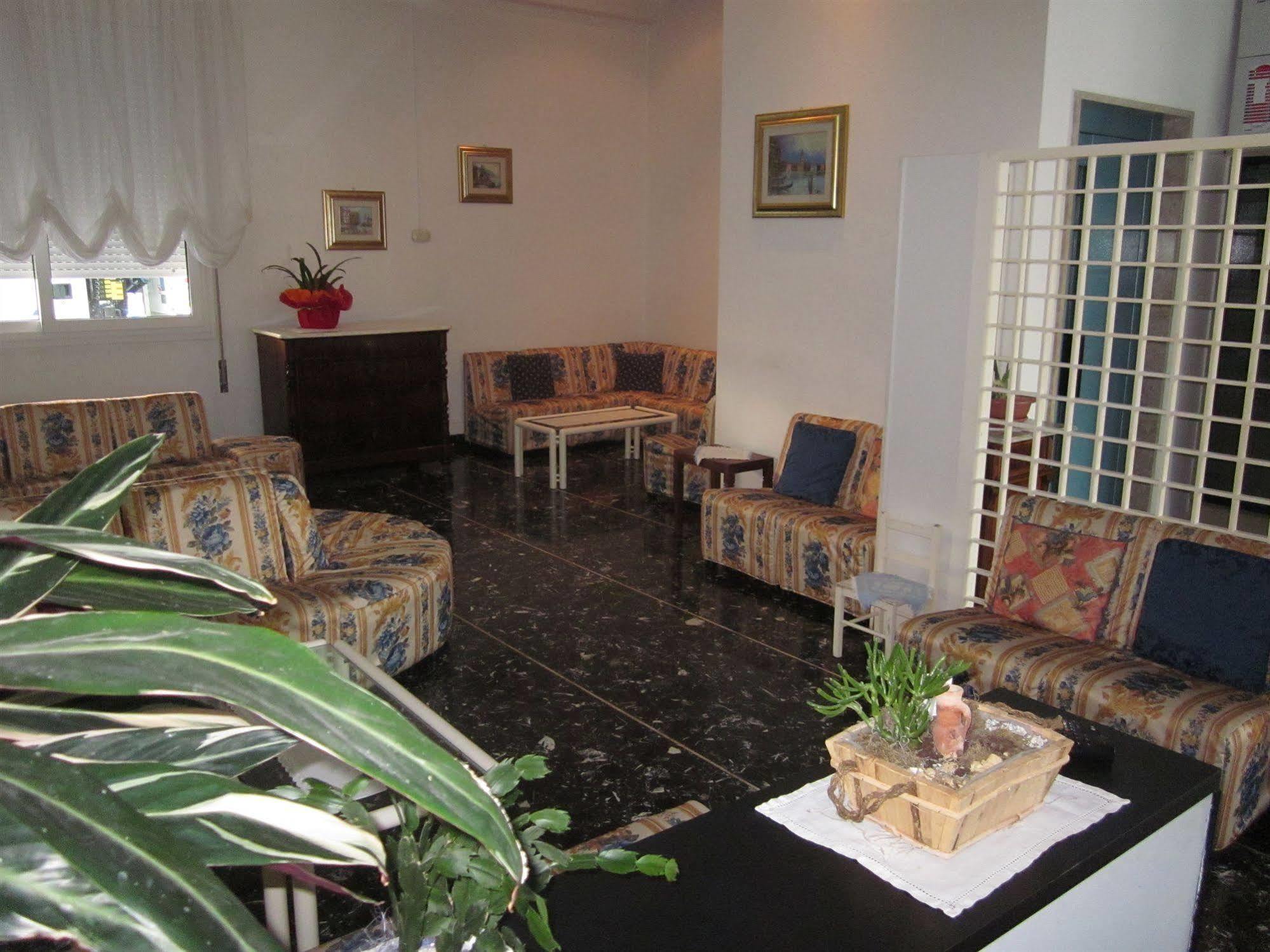 Hotel Savoia Lido di Jesolo Exteriör bild
