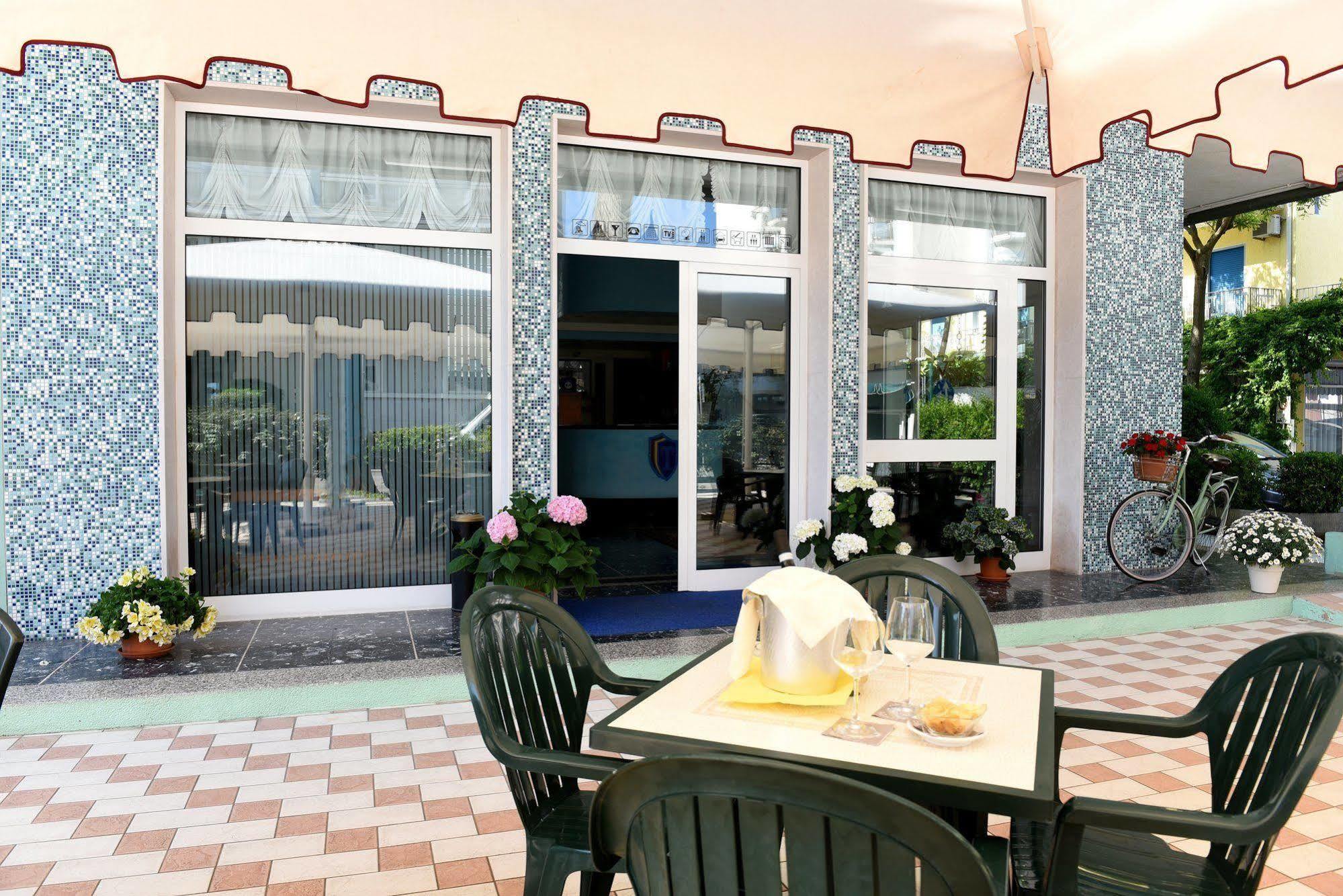 Hotel Savoia Lido di Jesolo Exteriör bild
